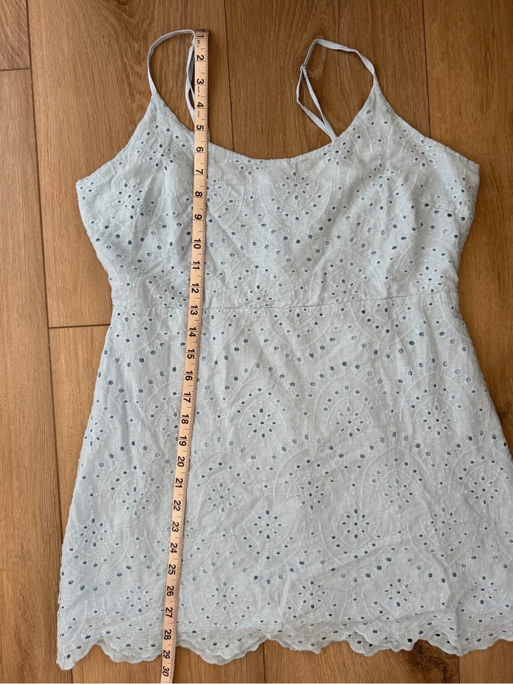 LULUS Eyelet Lace Mini Dress EUC - Picture 7 of 10